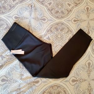 NWT Victoria's Secret Studio Leggings Size 6